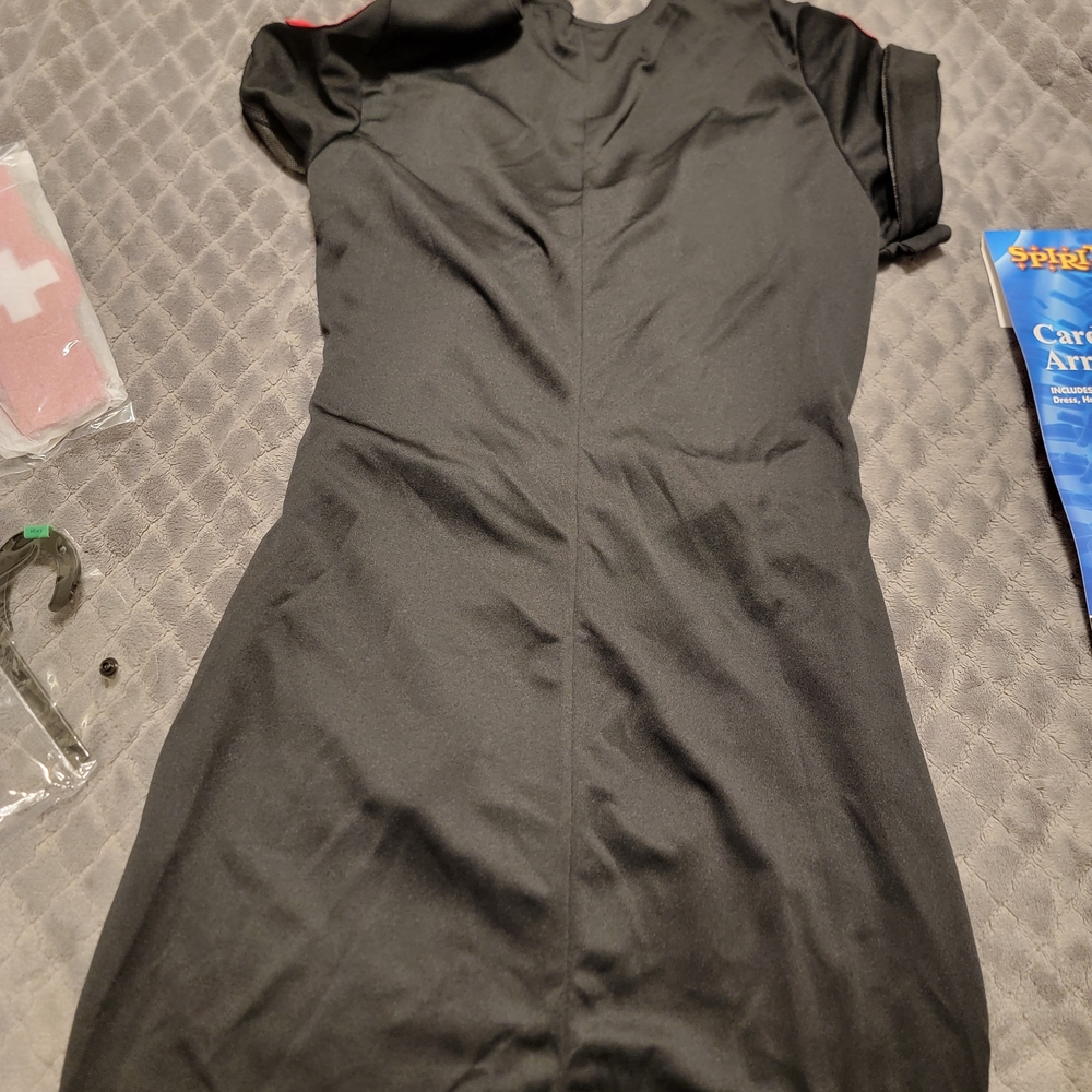 Spirit Cardiac Arrest Nurse Costume - Picture 6 of 11